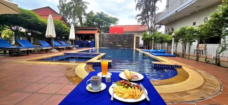 Blossoming Romduol Menu