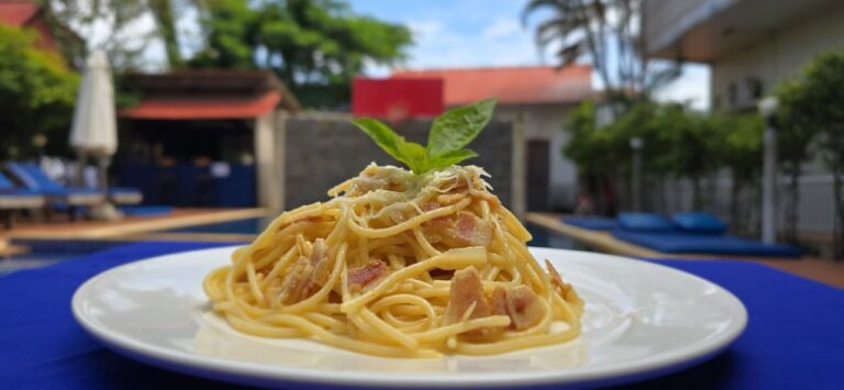 Blossoming Romduol Restaurant