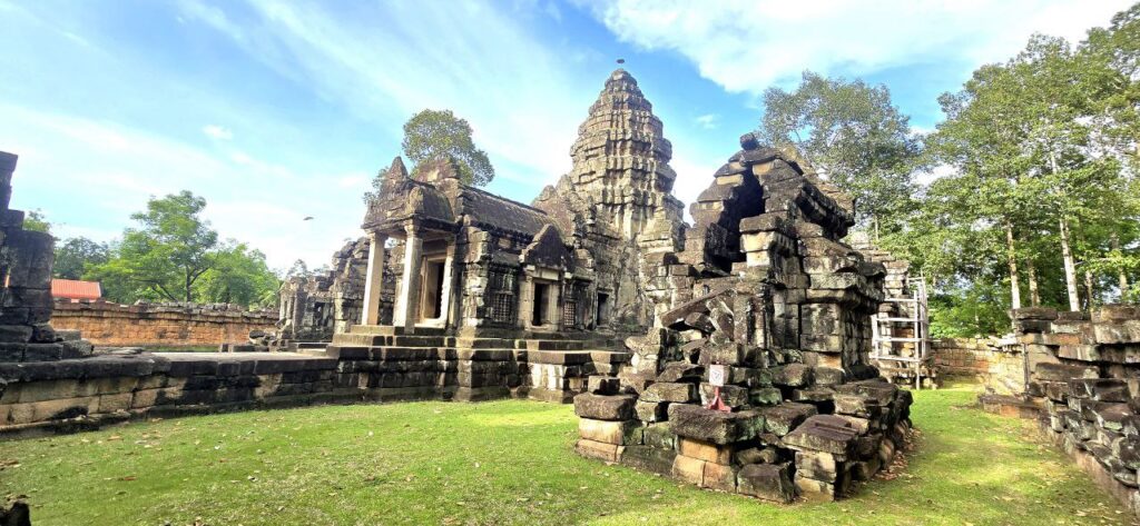 Blossoming Romduol EXplore